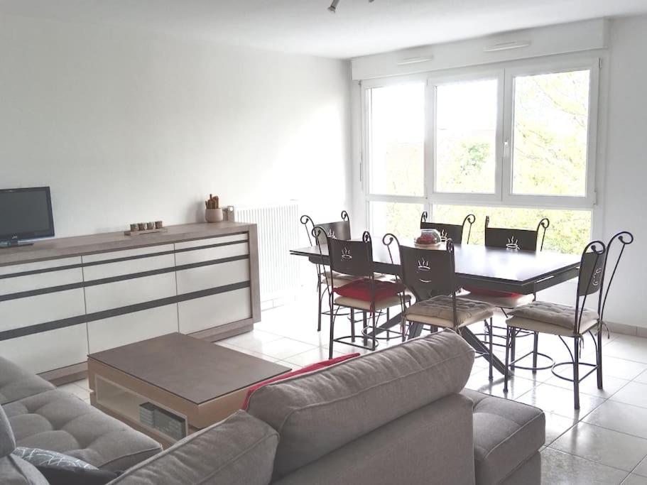Chambre #2 Dans Appartement Partage - Proche Des Vosges Thann Buitenkant foto