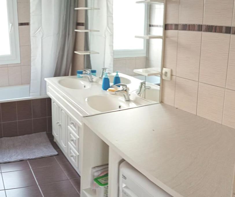 Chambre #2 Dans Appartement Partage - Proche Des Vosges Thann Buitenkant foto